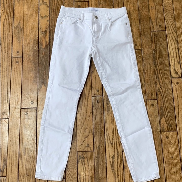LOFT Denim - LOFT White Skinny Jeans Size 28/6 Like New